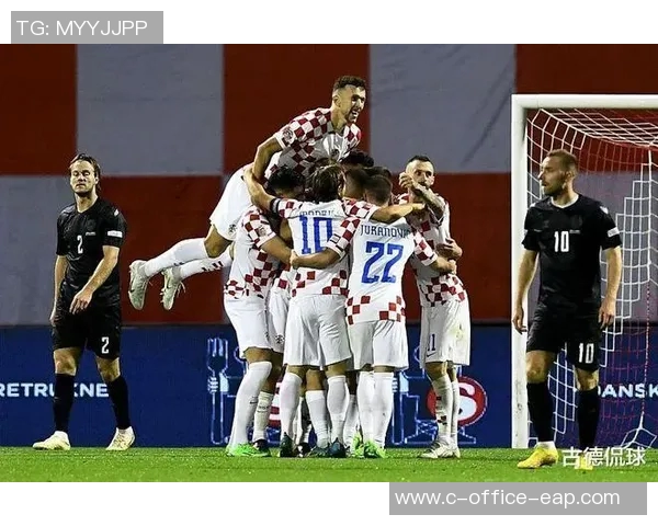 巴西队遭遇惨败荷兰队以三球优势轻松取胜