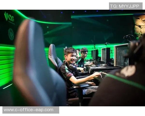 攒岐与横滨FC的激烈对决谁能在赛场上笑到最后 攒岐与横滨FC的激烈对决谁能在赛场上笑到最后