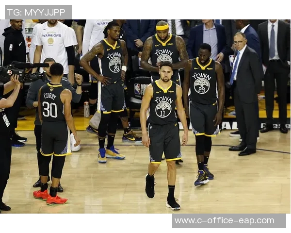 湖人勇士巅峰对决直播盛宴球迷狂欢夜不容错过 湖人勇士巅峰对决直播盛宴球迷狂欢夜不容错过