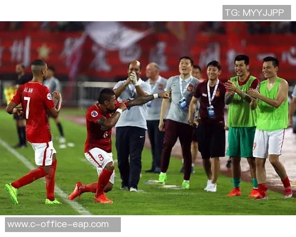 广州恒大迎战亚太球队全力争胜展现实力与风采 广州恒大迎战亚太球队全力争胜展现实力与风采